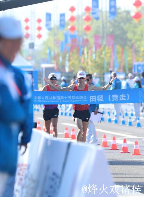 十五运会田径首金出炉 张俊男子20公里竞走蝉联冠军